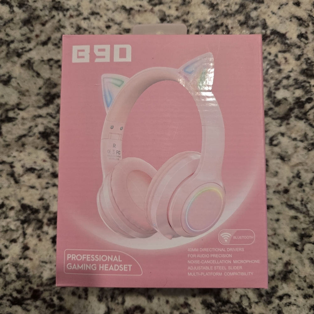 Pink Cat Ear Gaming Headphones.